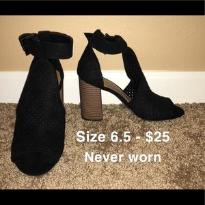 Black peep toe heels